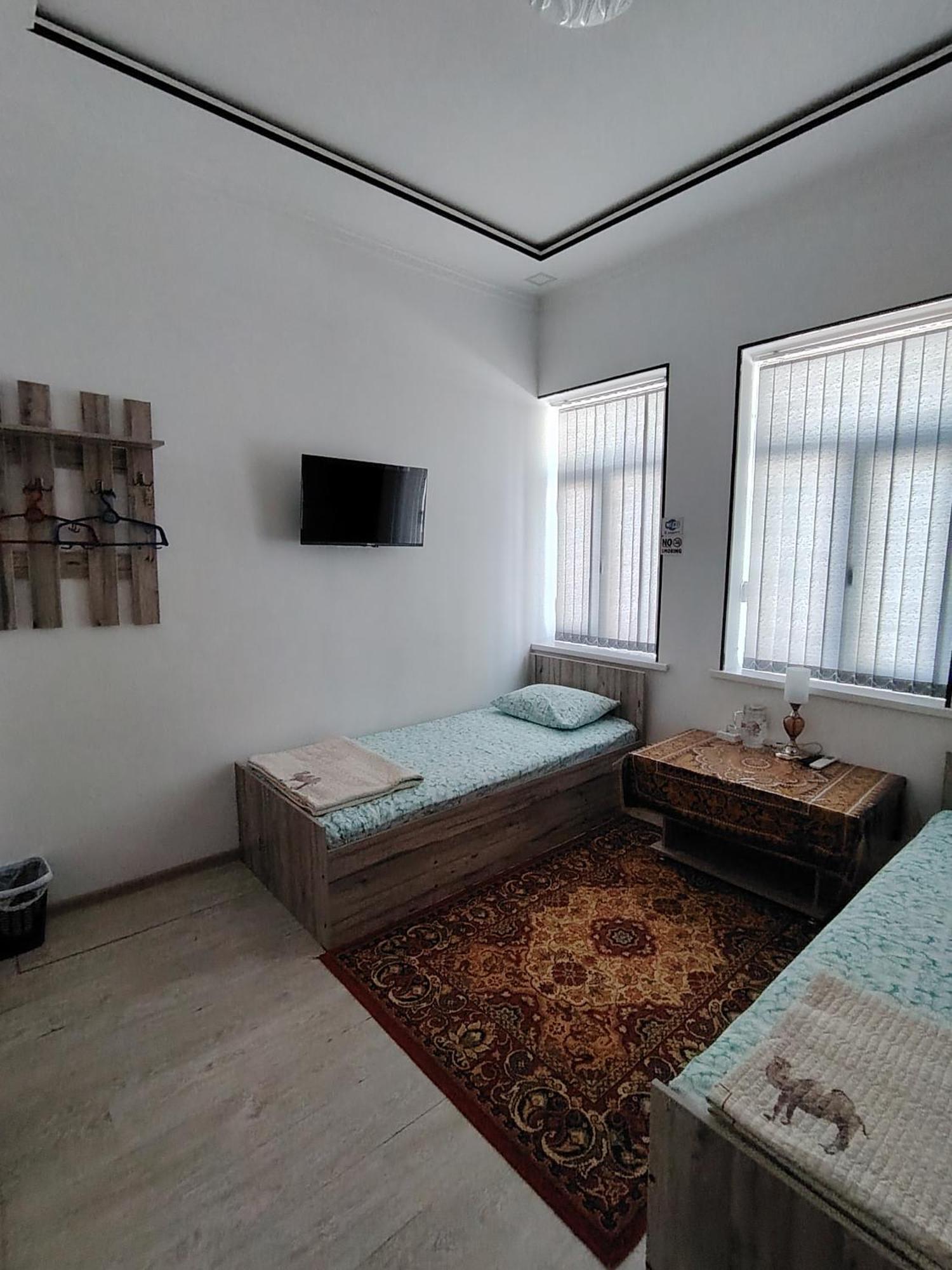 Kamir Guest House بخارى الغرفة الصورة